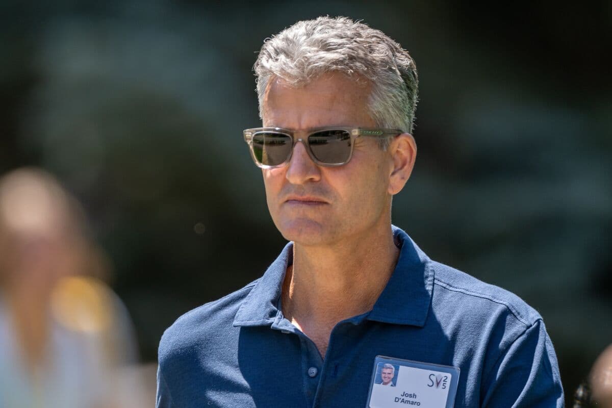 Disney CEO’s First Week Marred by ‘Fortnite,’ OpenAI Woes