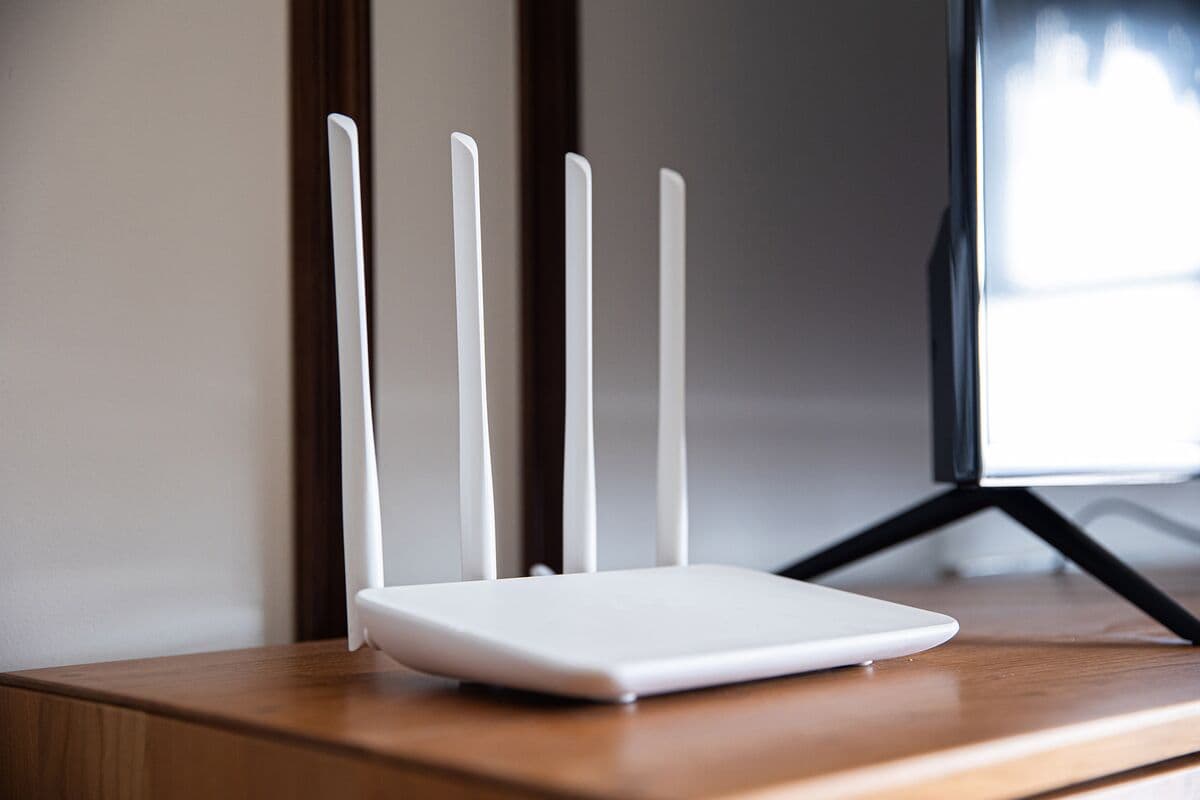 FCC Bans All Foreign-Made Routers Citing Security Risks