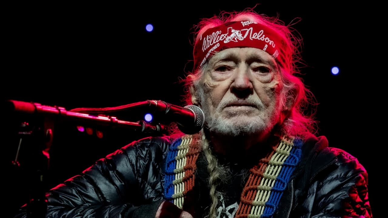 Willie Nelson Announces Dates for 2026 Outlaw Music Festival Tour
