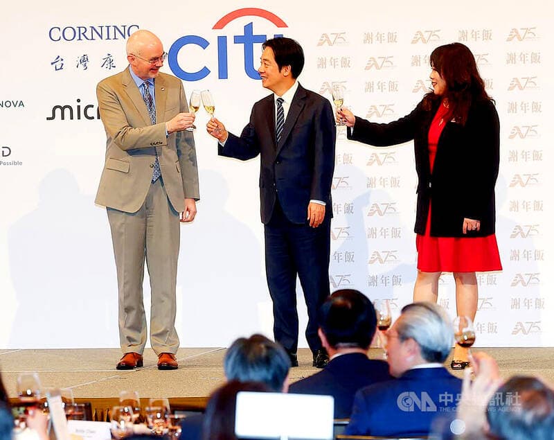 U.S. envoy calls on Taiwan legislators to pass special defense budget