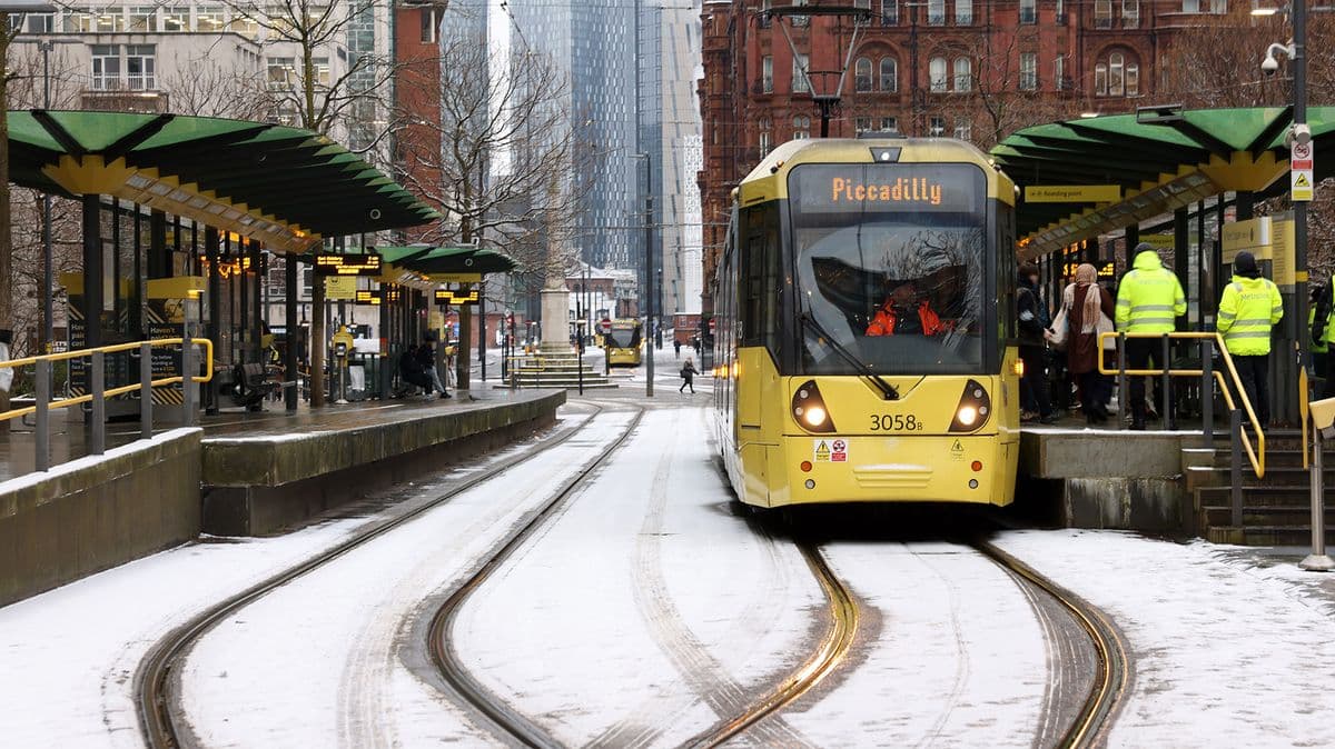 Met Office maps show exact time heavy snow will hit Greater Manchester tomorrow
