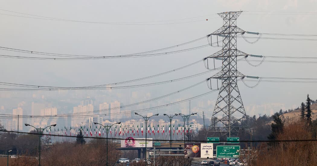 Trump’s Threat to ‘Obliterate’ Iran’s Power Stations Could Constitute a War Crime, Rights Experts Say